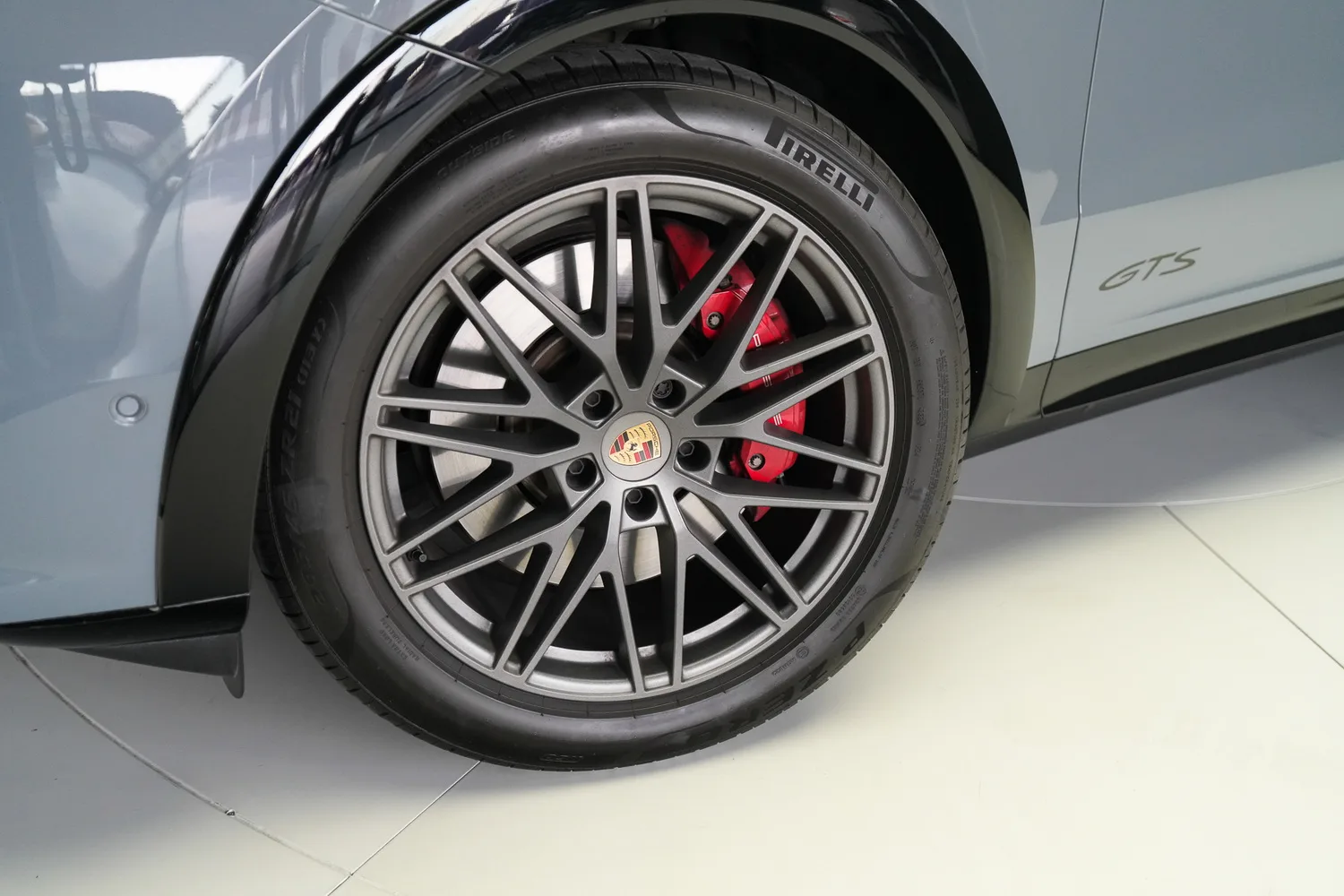 2025 Porsche Cayenne GTS, 18/19