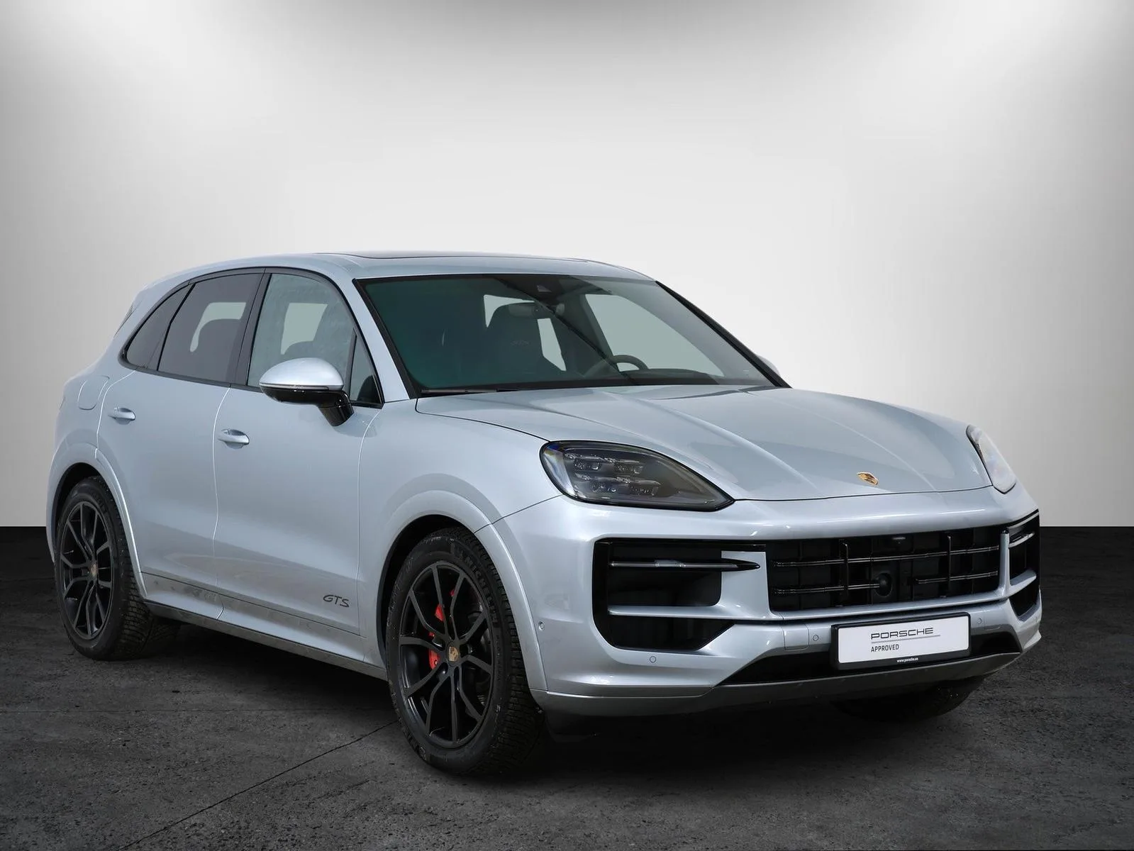 2025 Porsche Cayenne GTS, 3/30