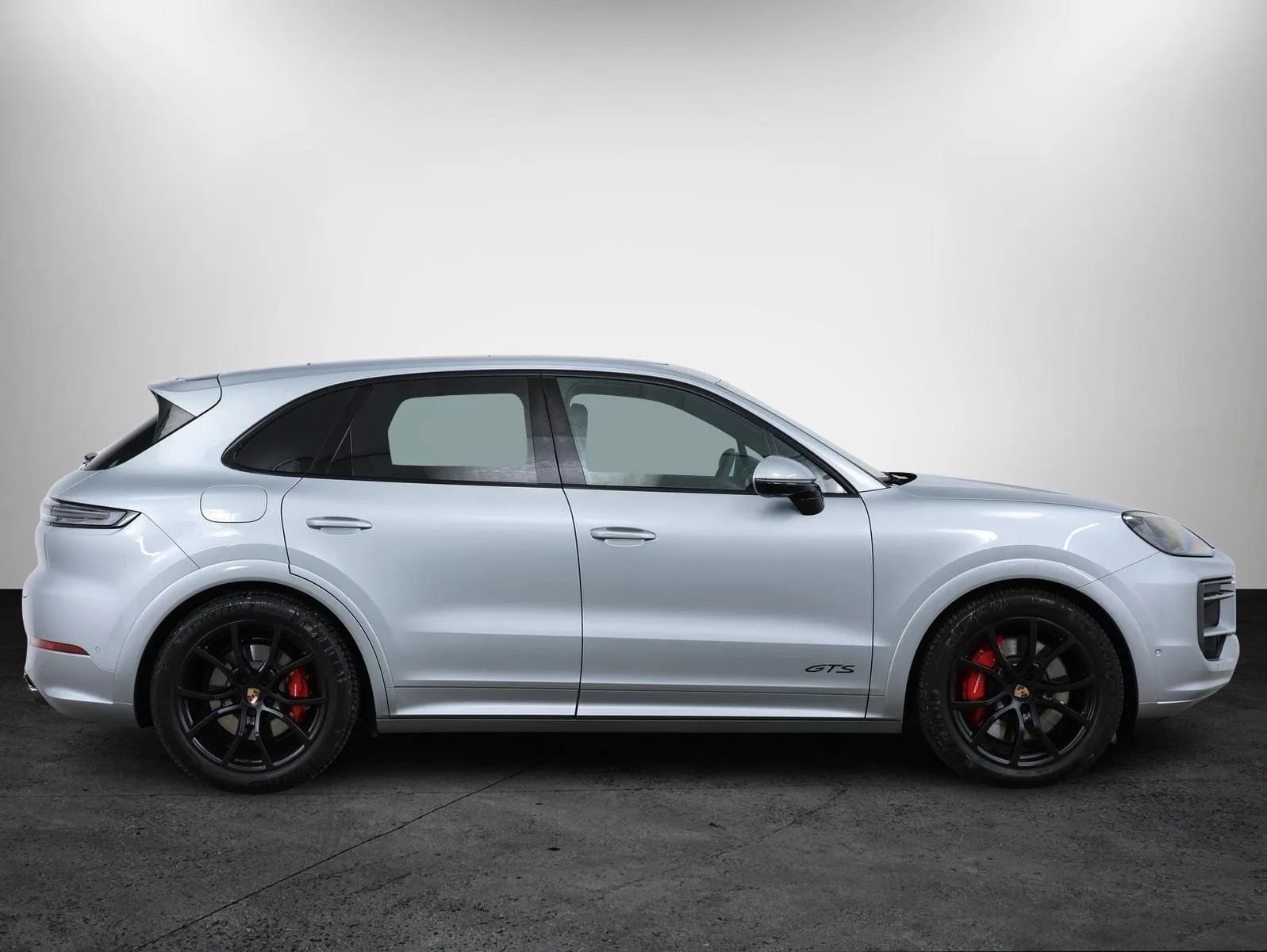 2025 Porsche Cayenne GTS, 8/30