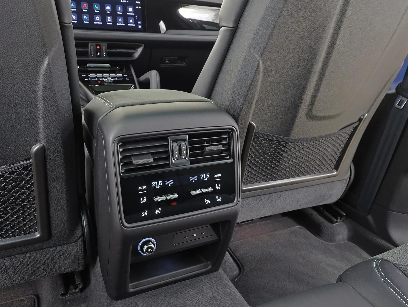 2025 Porsche Cayenne GTS, 21/30