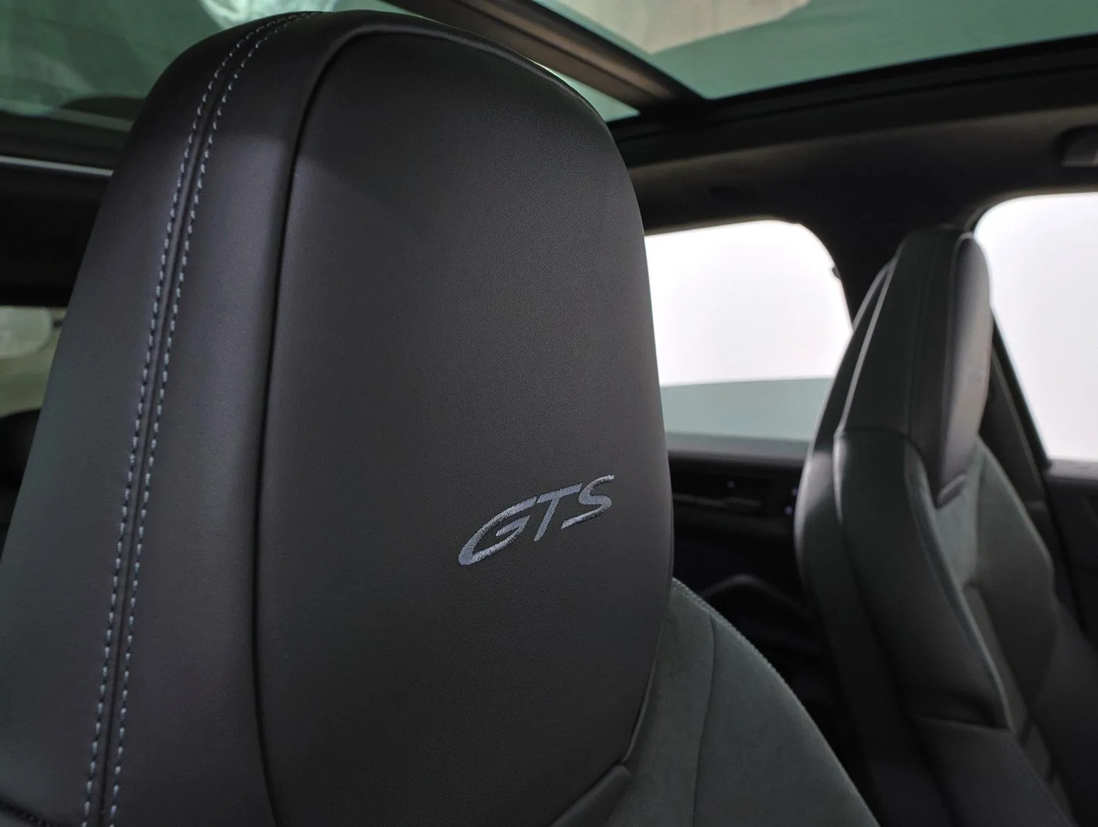 2025 Porsche Cayenne GTS, 24/30
