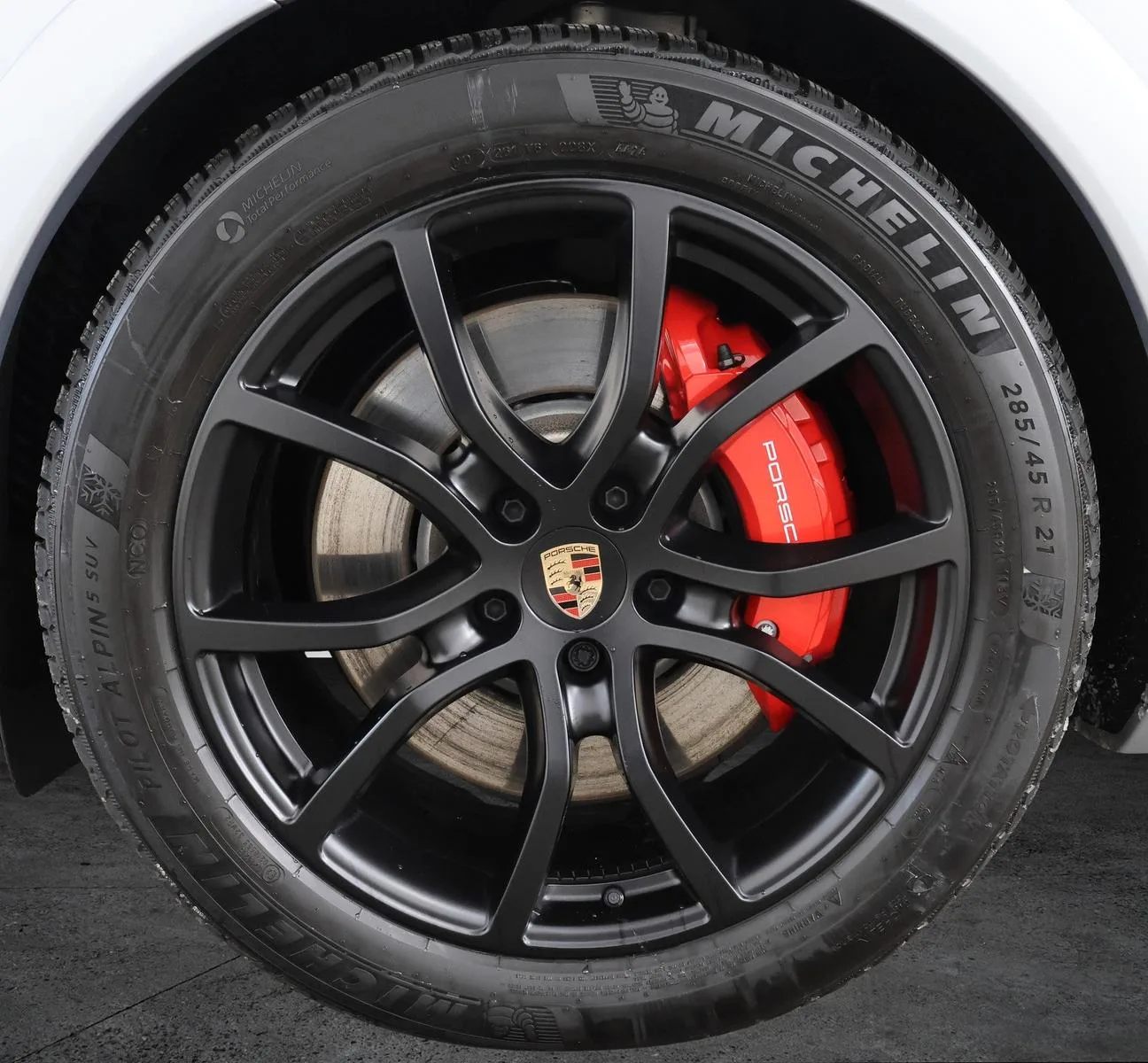 2025 Porsche Cayenne GTS, 30/30