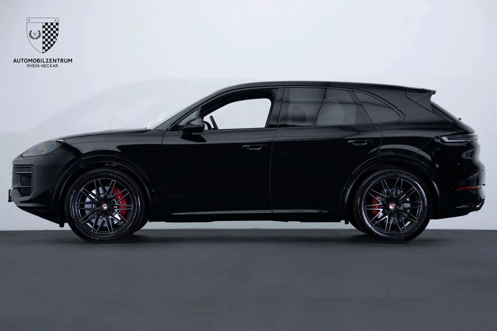 2025 Porsche Cayenne GTS, 4/15