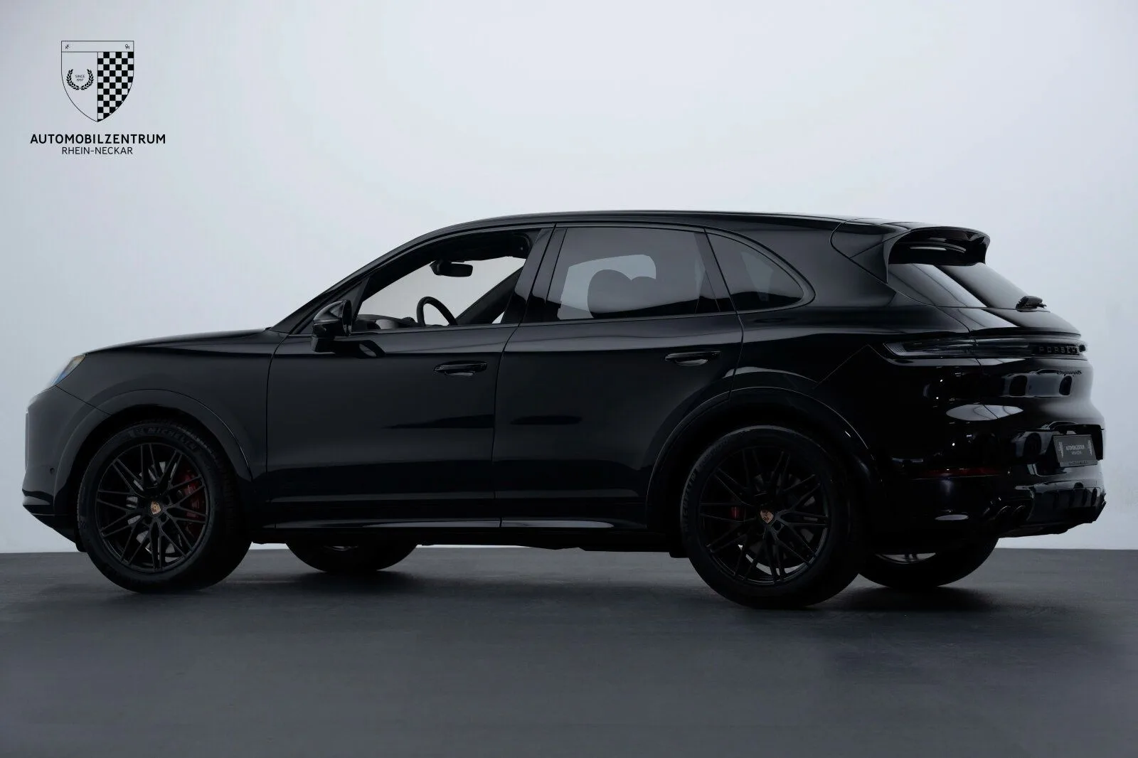 2025 Porsche Cayenne GTS, 5/15