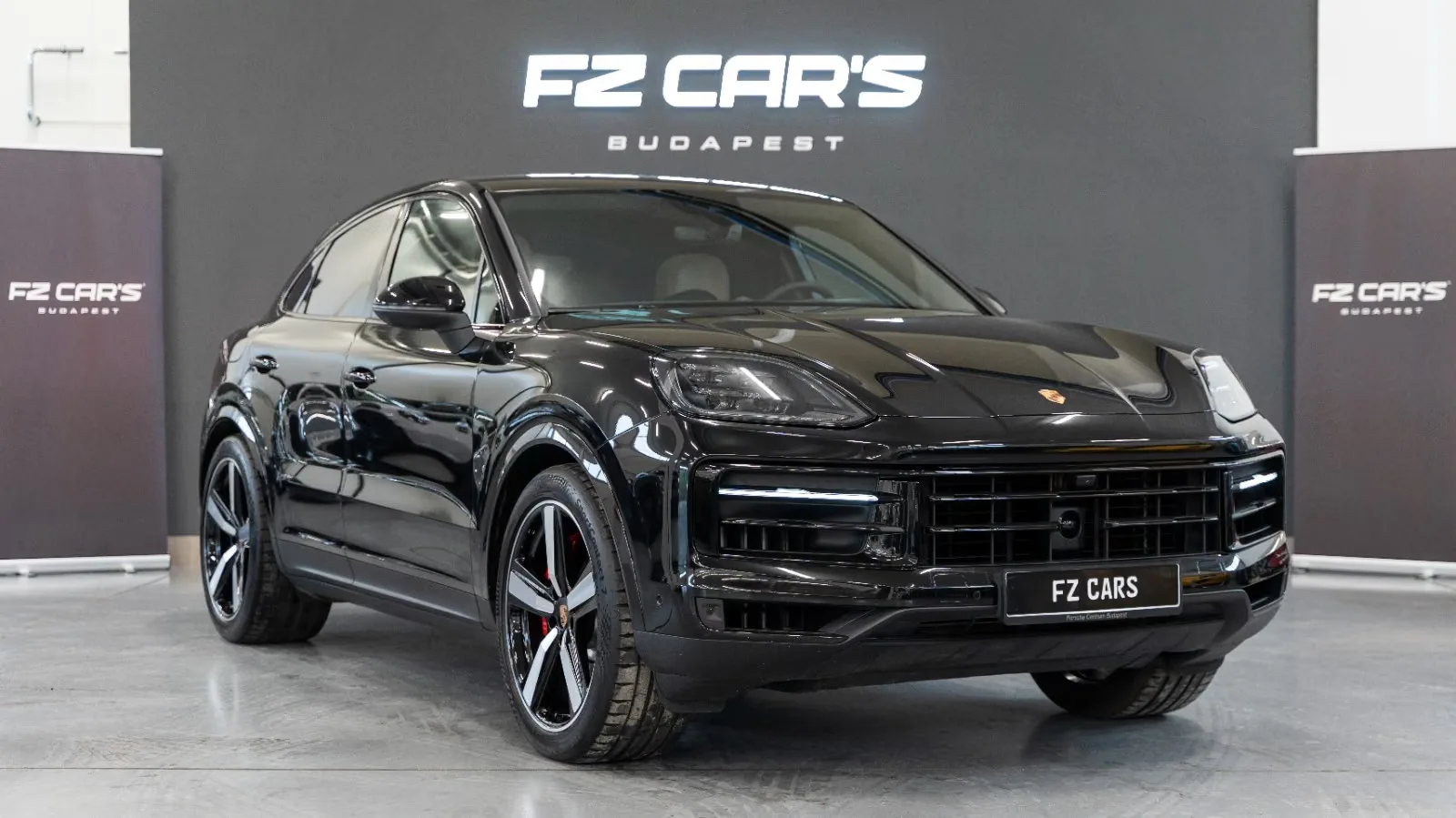 2025 Porsche Cayenne S Coupé, 2/13