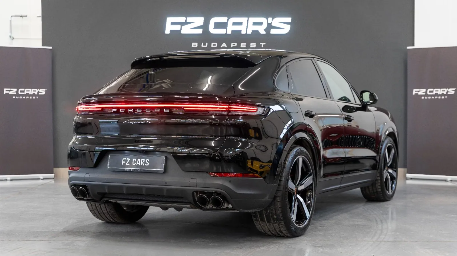 2025 Porsche Cayenne S Coupé, 4/13