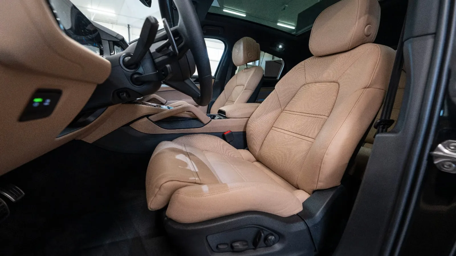 2025 Porsche Cayenne S Coupé, 11/13