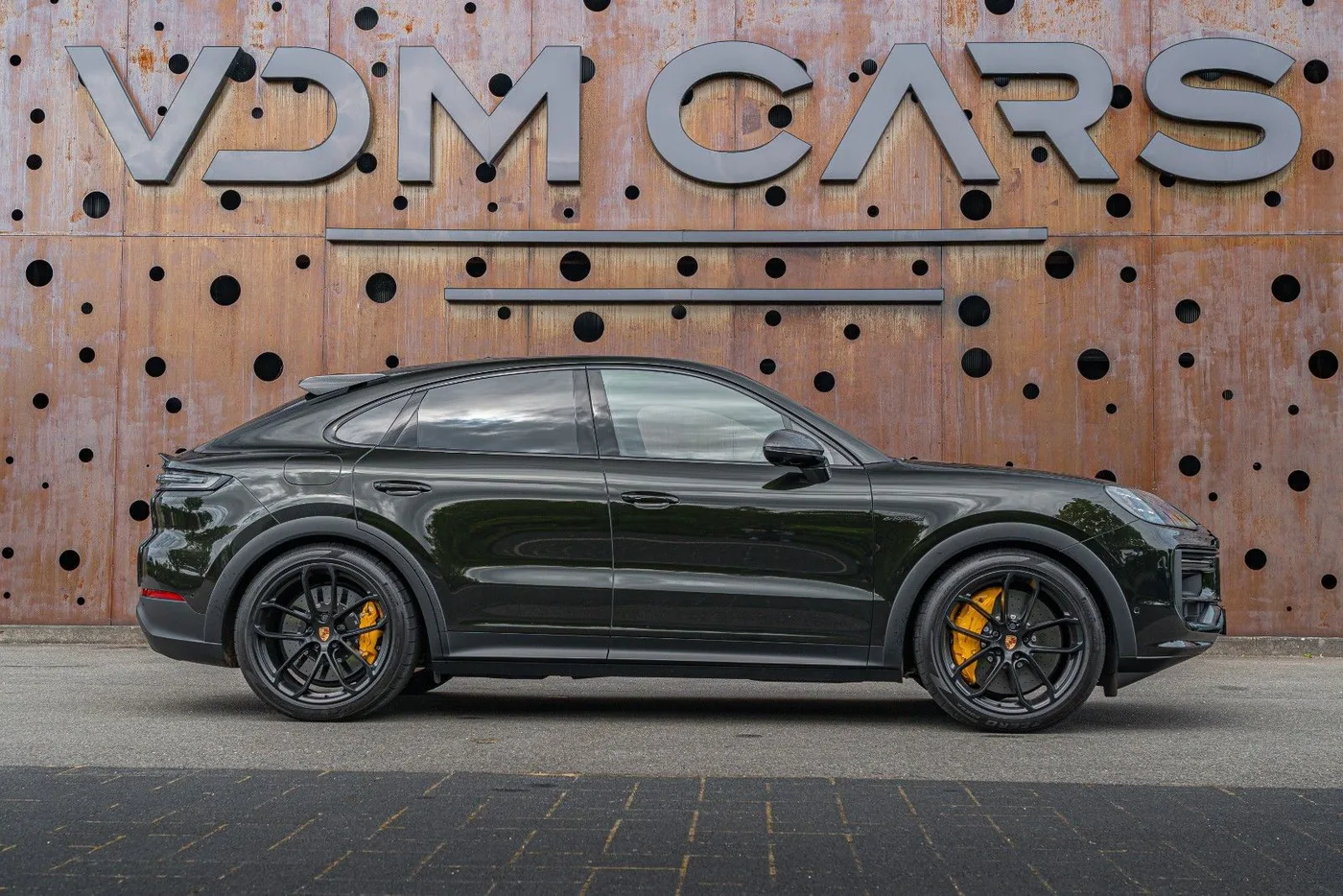 2025 Porsche Cayenne Turbo E-Hybrid, GT package angeboten von einem Supersportwagenhändler in Gronau, Deutschland, Foto 7 von 25