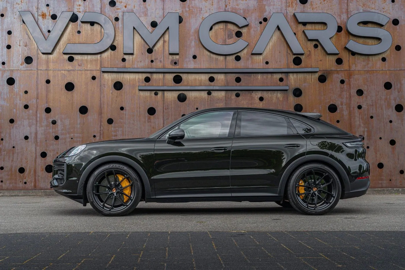 2025 Porsche Cayenne Turbo E-Hybrid, GT package angeboten von einem Supersportwagenhändler in Gronau, Deutschland, Foto 8 von 25