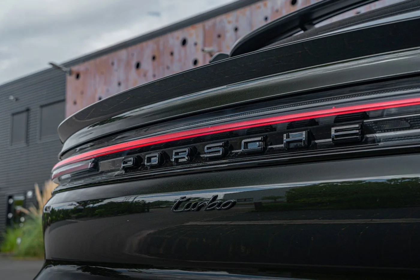 2025 Porsche Cayenne Turbo E-Hybrid, GT package angeboten von einem Supersportwagenhändler in Gronau, Deutschland, Foto 12 von 25