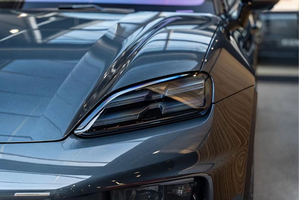 2025 Porsche Macan 4S, 14/30