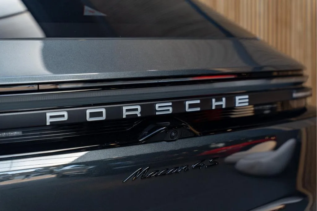 2025 Porsche Macan 4S, 16/30