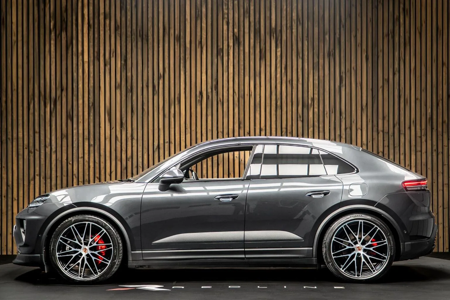 2025 Porsche Macan 4S, 7/30