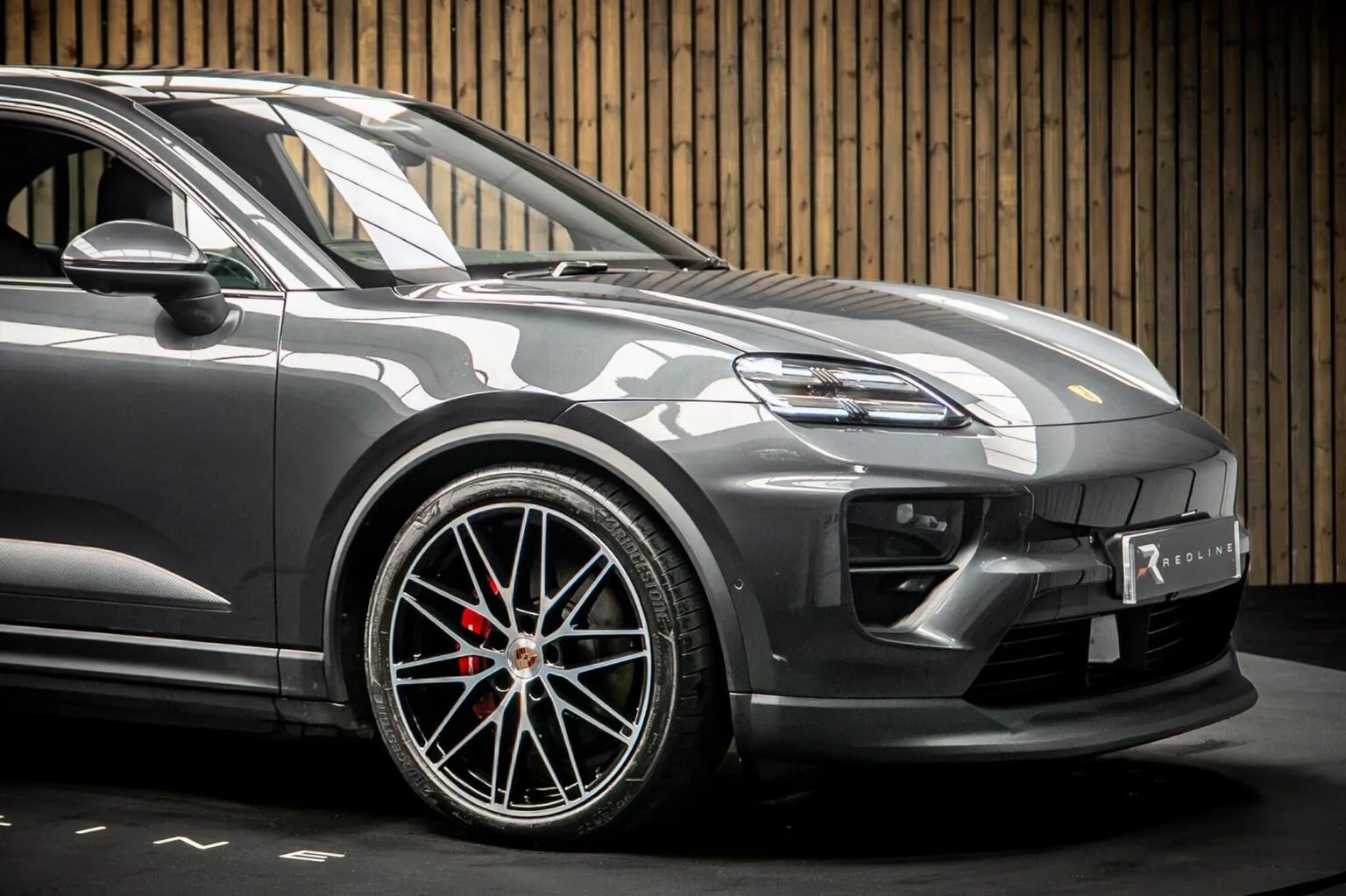 2025 Porsche Macan 4S, 9/30