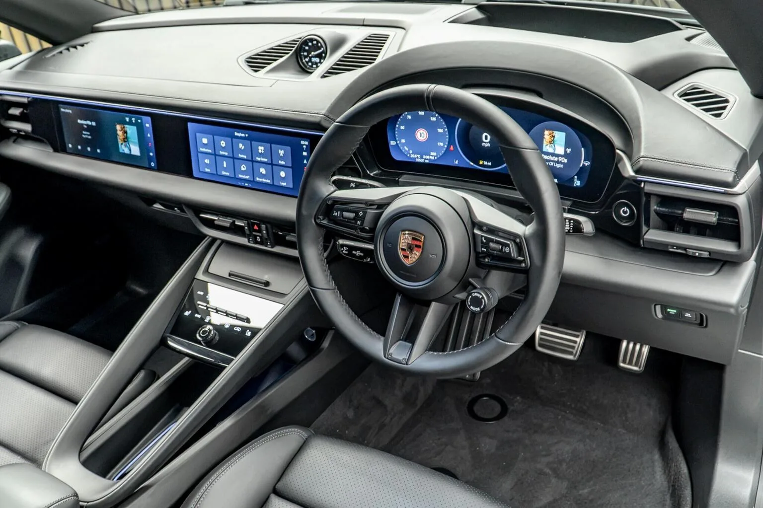2025 Porsche Macan 4S, 22/30