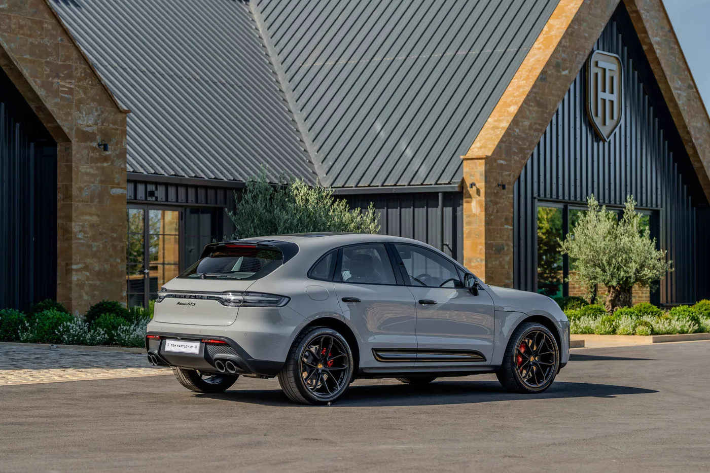 2025 Porsche Macan GTS offered by a specialist dealer in Hook Norton, United Kingdom, photo 8 of 25