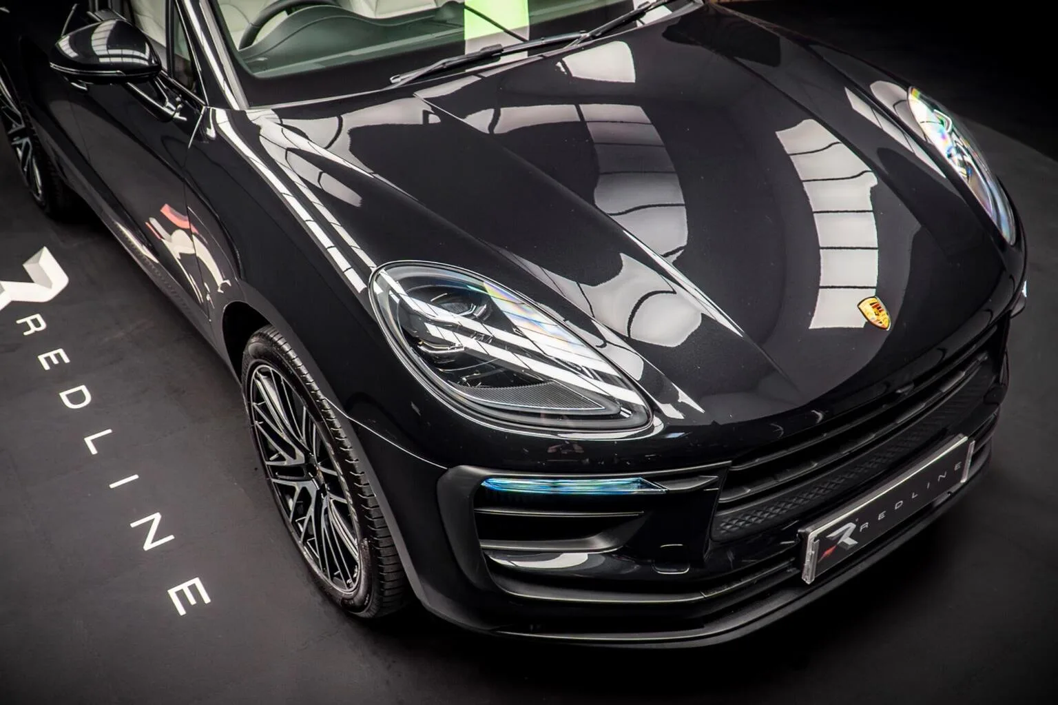 2025 Porsche Macan S, 10/30