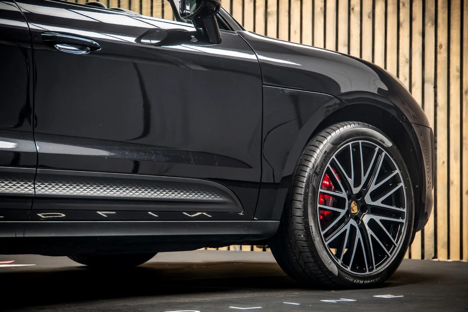 2025 Porsche Macan S, 13/30