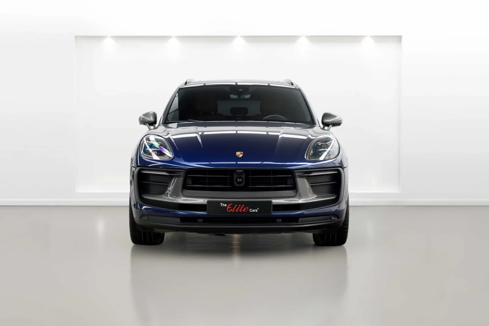 2025 Porsche Macan T, 5/17