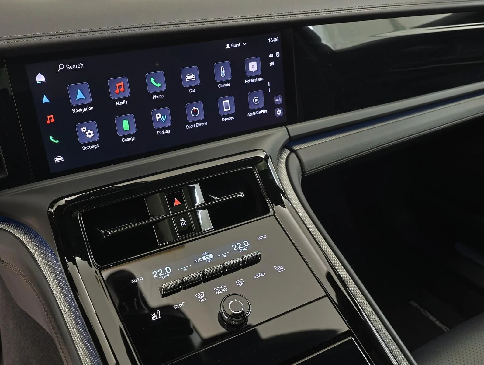 2025 Porsche Panamera 4 E-Hybrid, 15/30