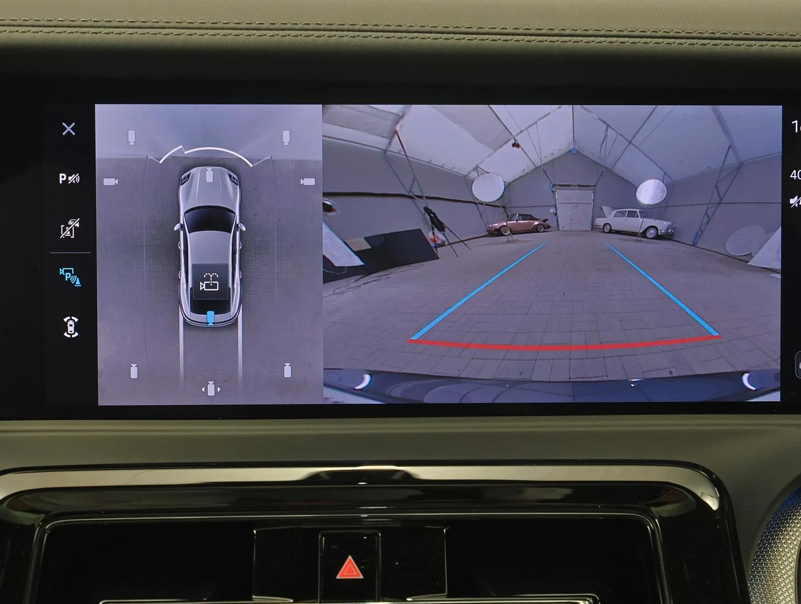 2025 Porsche Panamera 4 E-Hybrid, 18/30