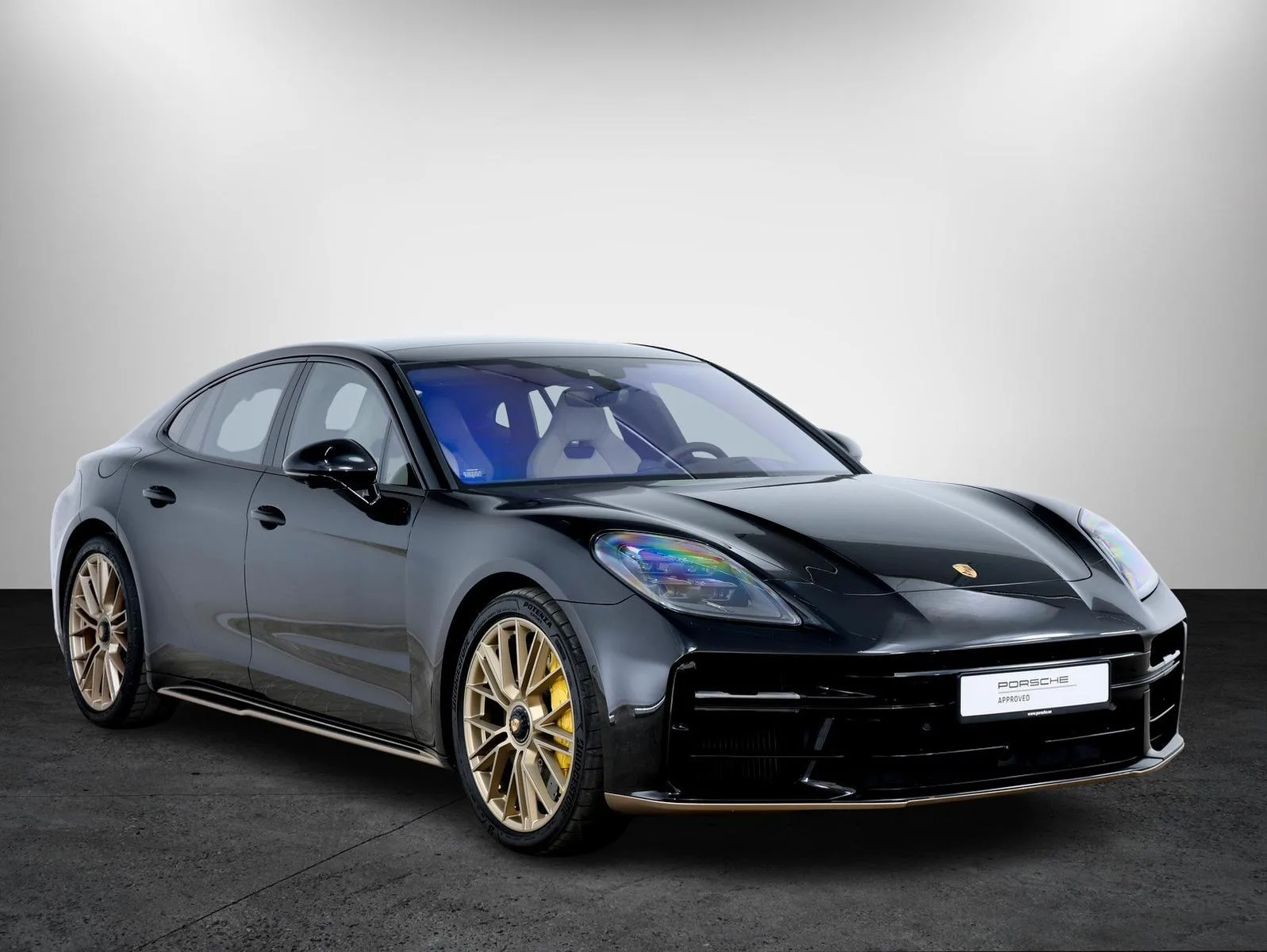 2025 Porsche Panamera GTS, 3/29