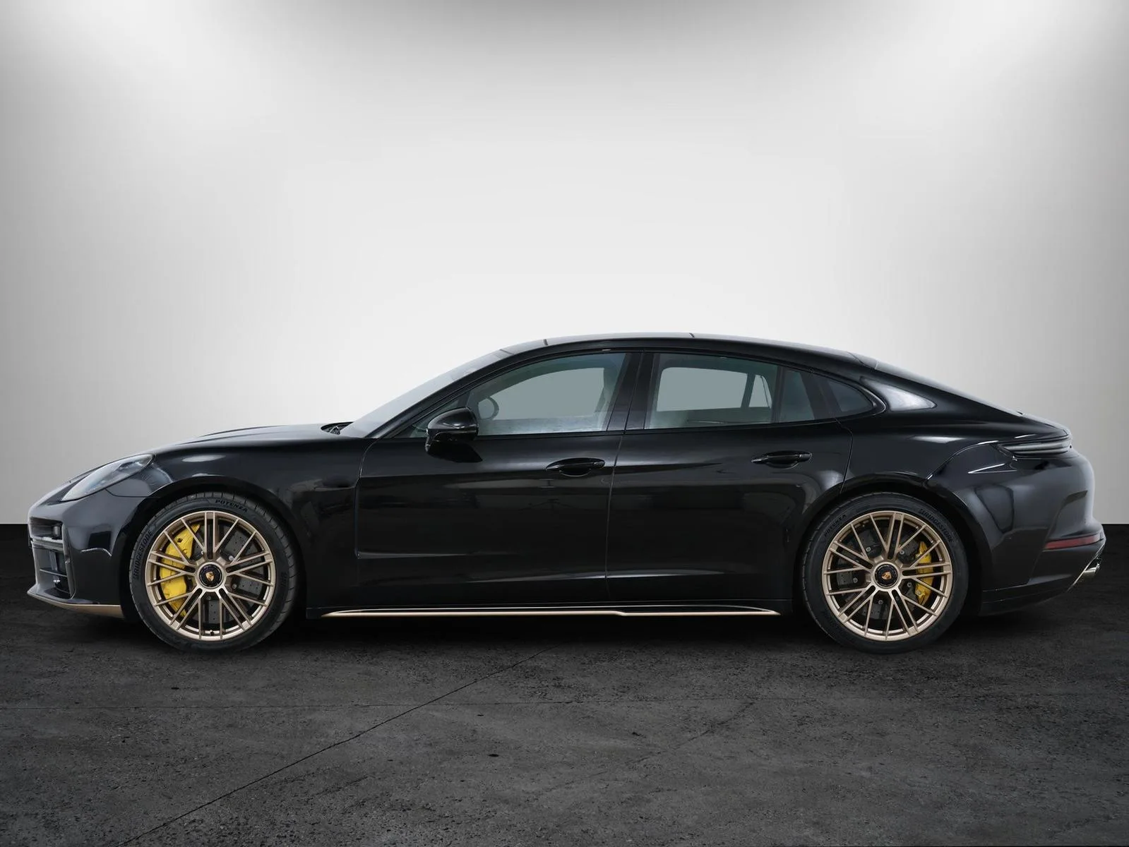 2025 Porsche Panamera GTS, 7/29