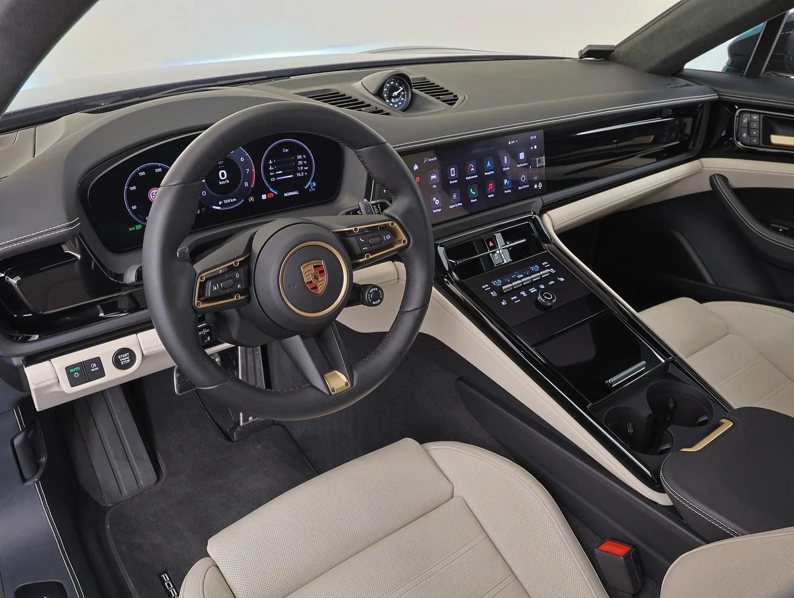 2025 Porsche Panamera GTS, 12/29