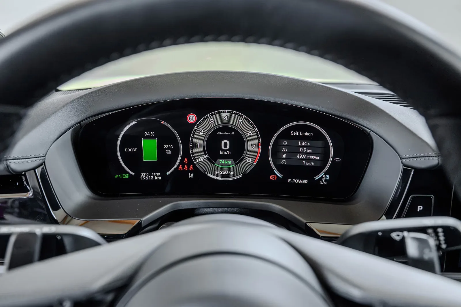 2025 Porsche Panamera Turbo S E-Hybrid, 28/30