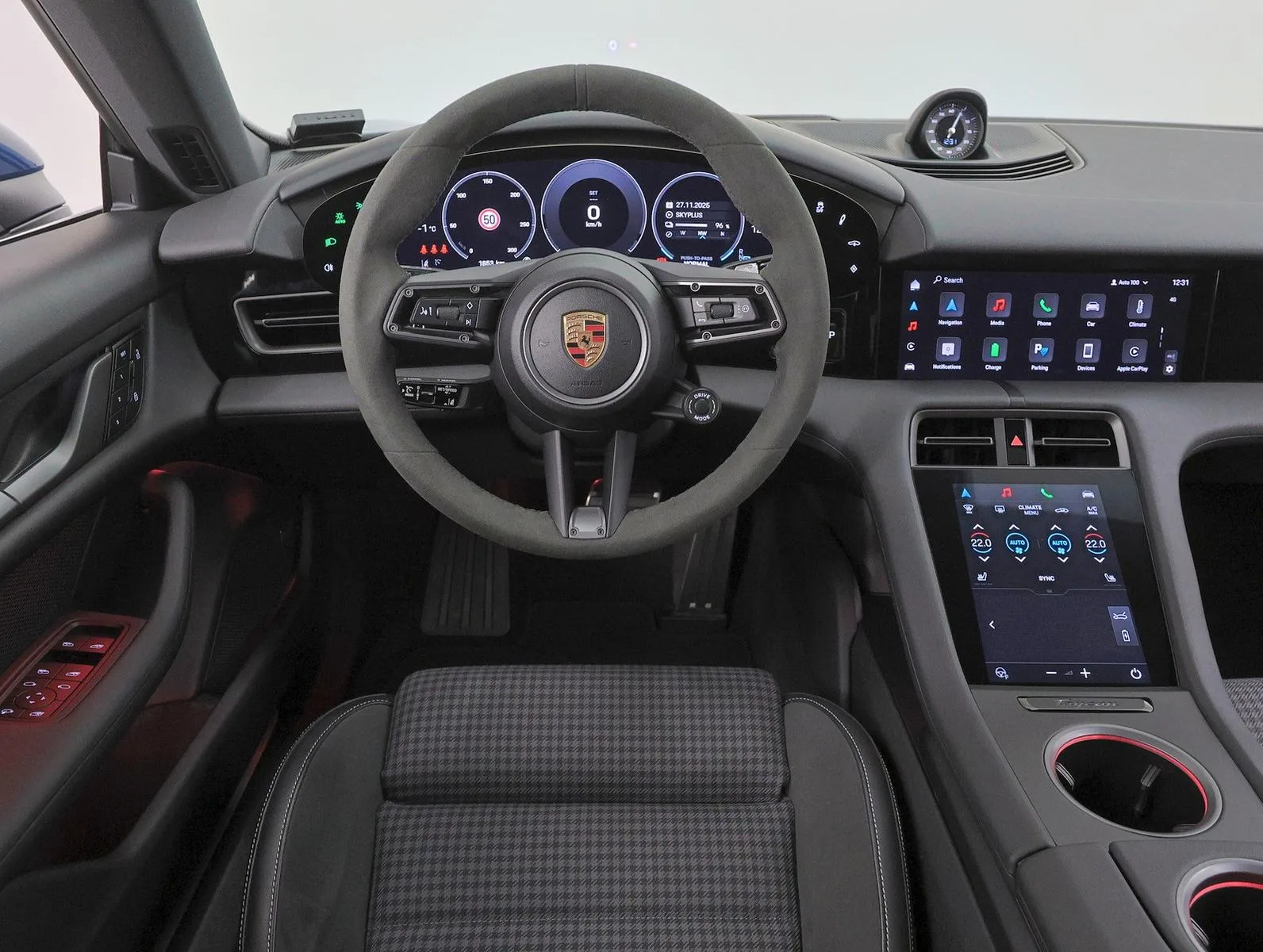 2025 Porsche Taycan 4S, 17/22