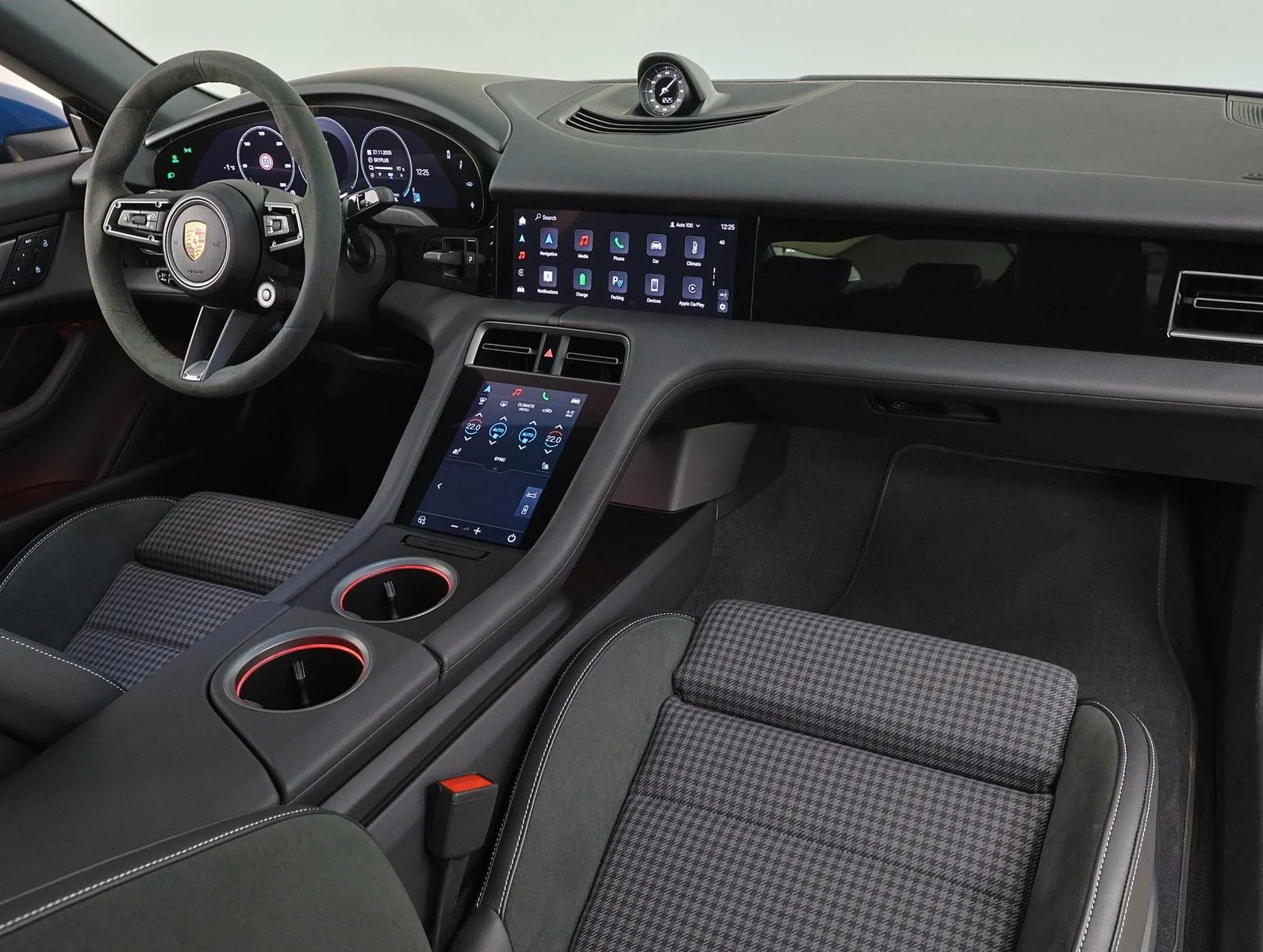 2025 Porsche Taycan 4S, 18/22