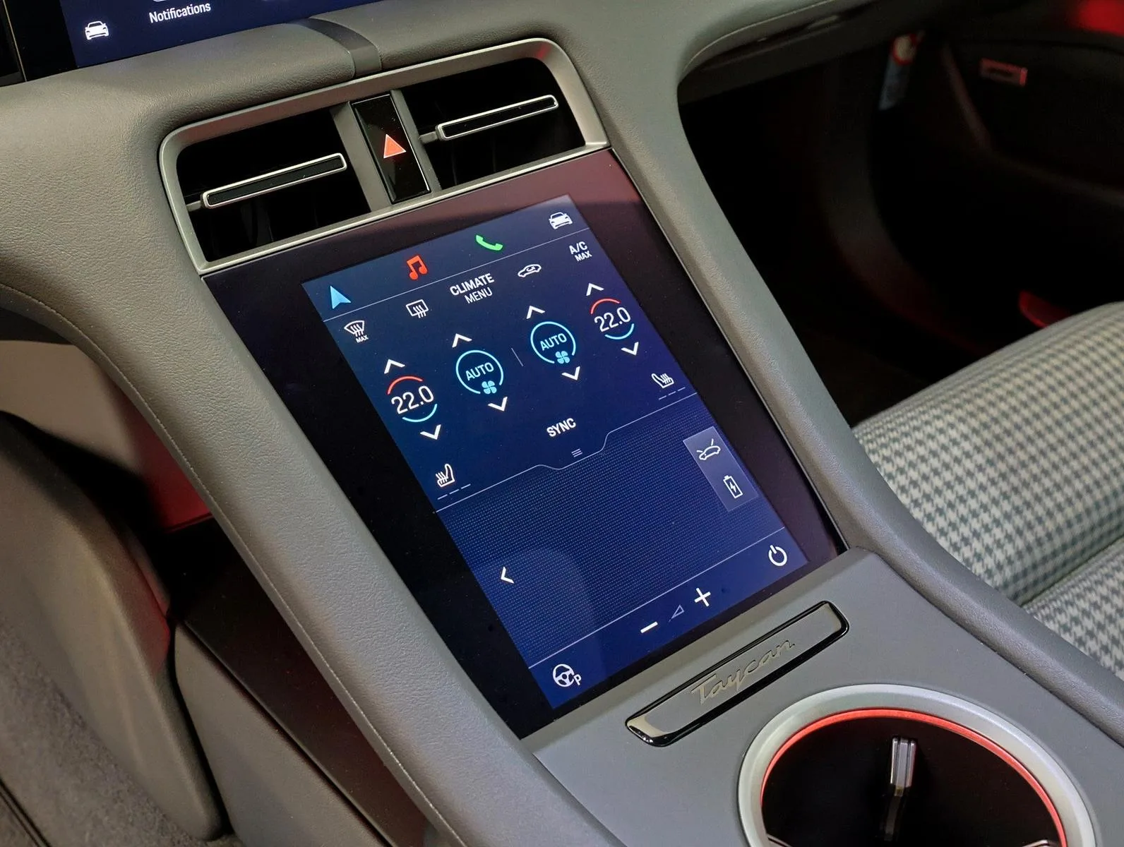 2025 Porsche Taycan 4S, 19/22