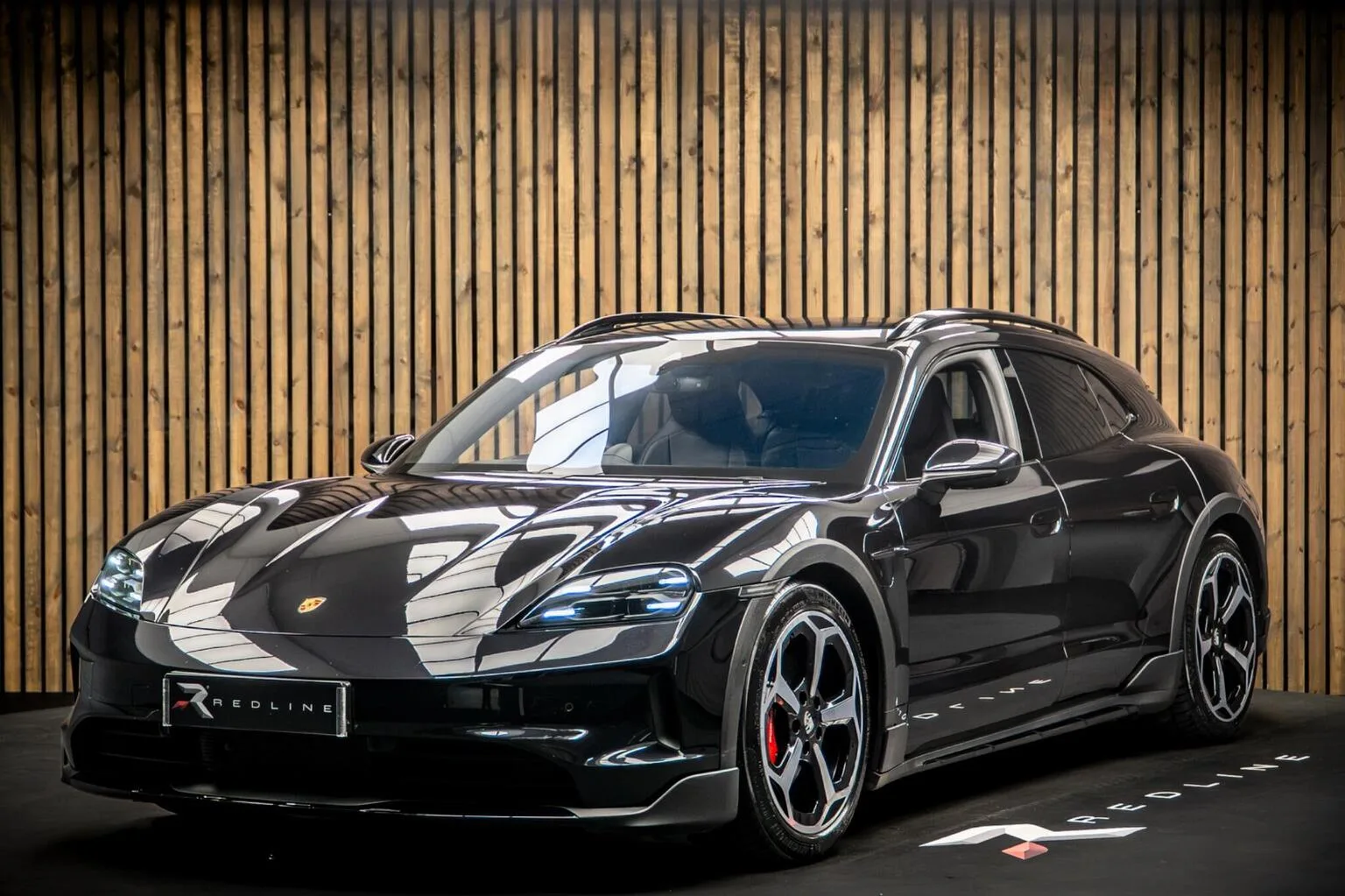 2025 Porsche Taycan Cross Turismo 4S angeboten von einem Fachhändler in Knaresborough, Vereinigtes Königreich, Hauptfoto