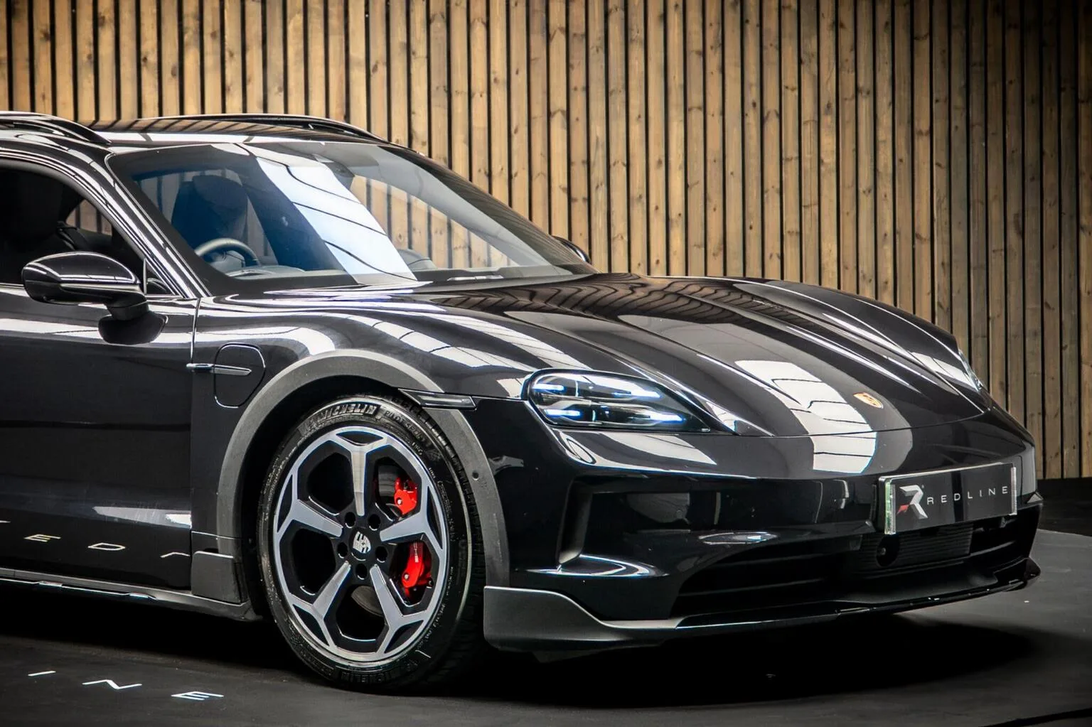 2025 Porsche Taycan Cross Turismo 4S, 9/30
