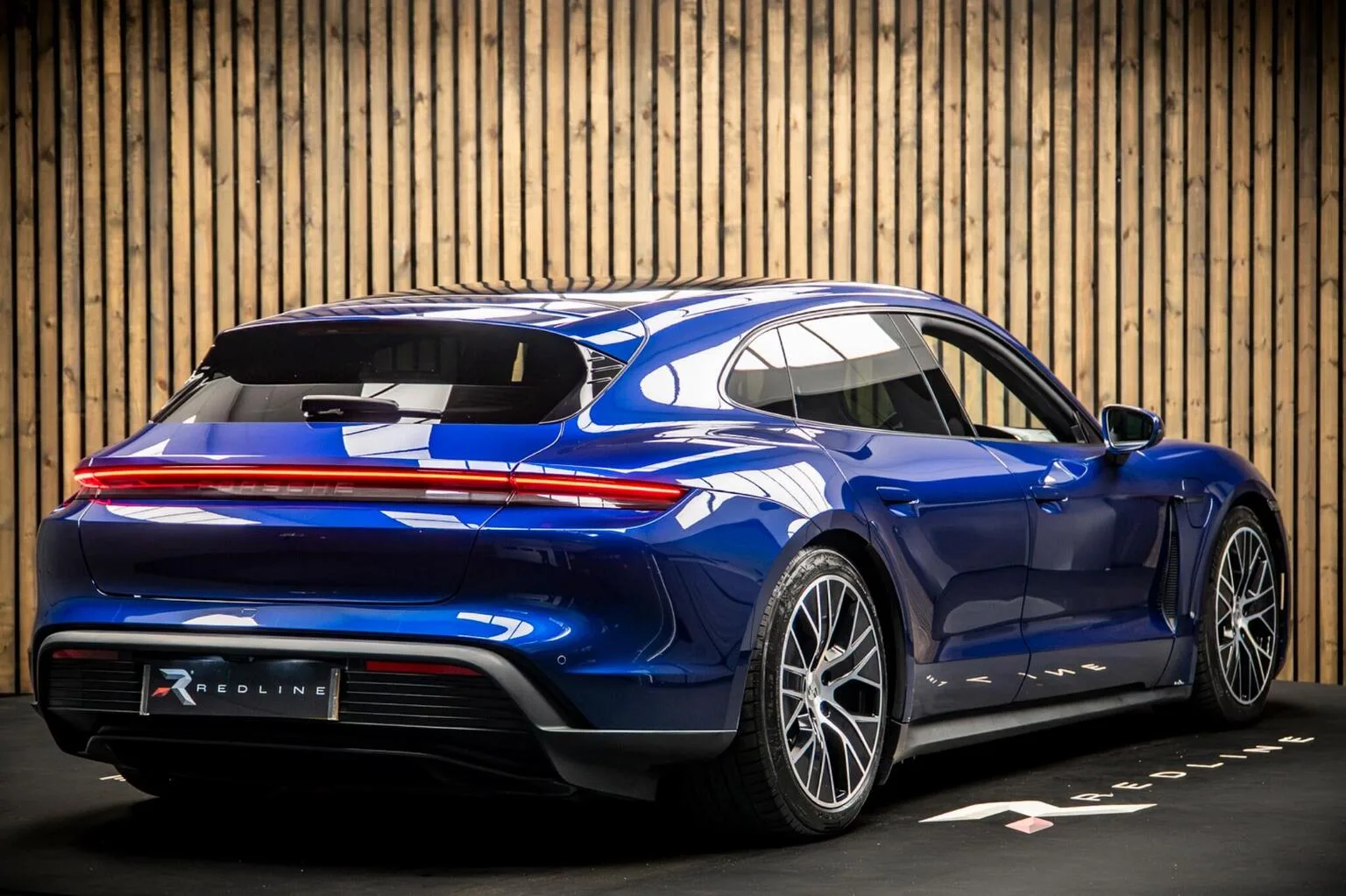 2025 Porsche Taycan Sport Turismo, 5/30