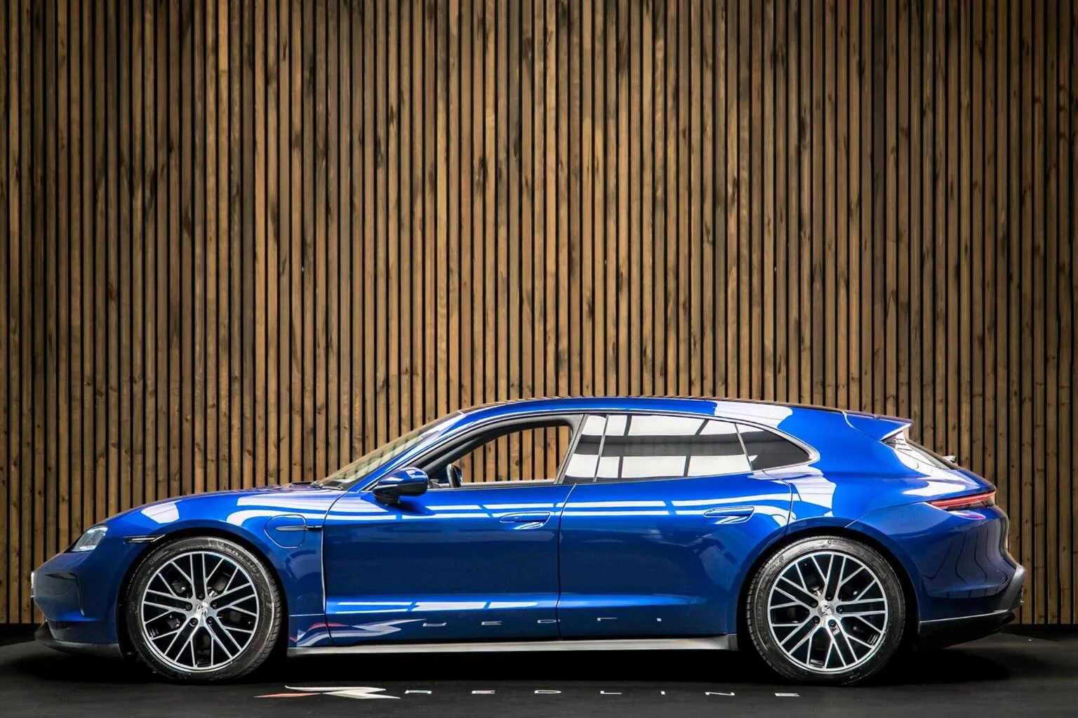 2025 Porsche Taycan Sport Turismo, 7/30