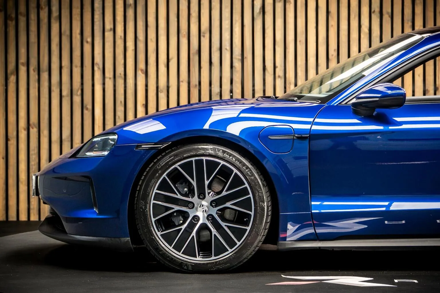 2025 Porsche Taycan Sport Turismo, 8/30