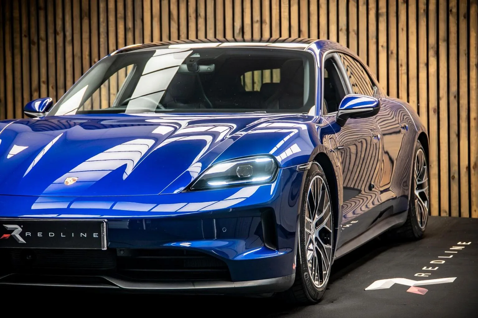 2025 Porsche Taycan Sport Turismo, 12/30