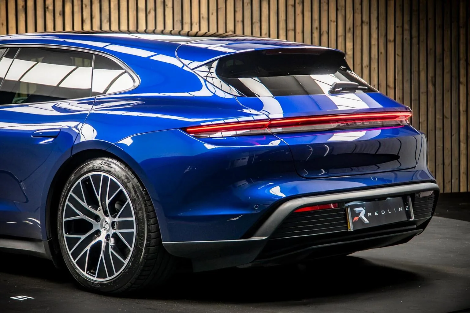 2025 Porsche Taycan Sport Turismo, 16/30