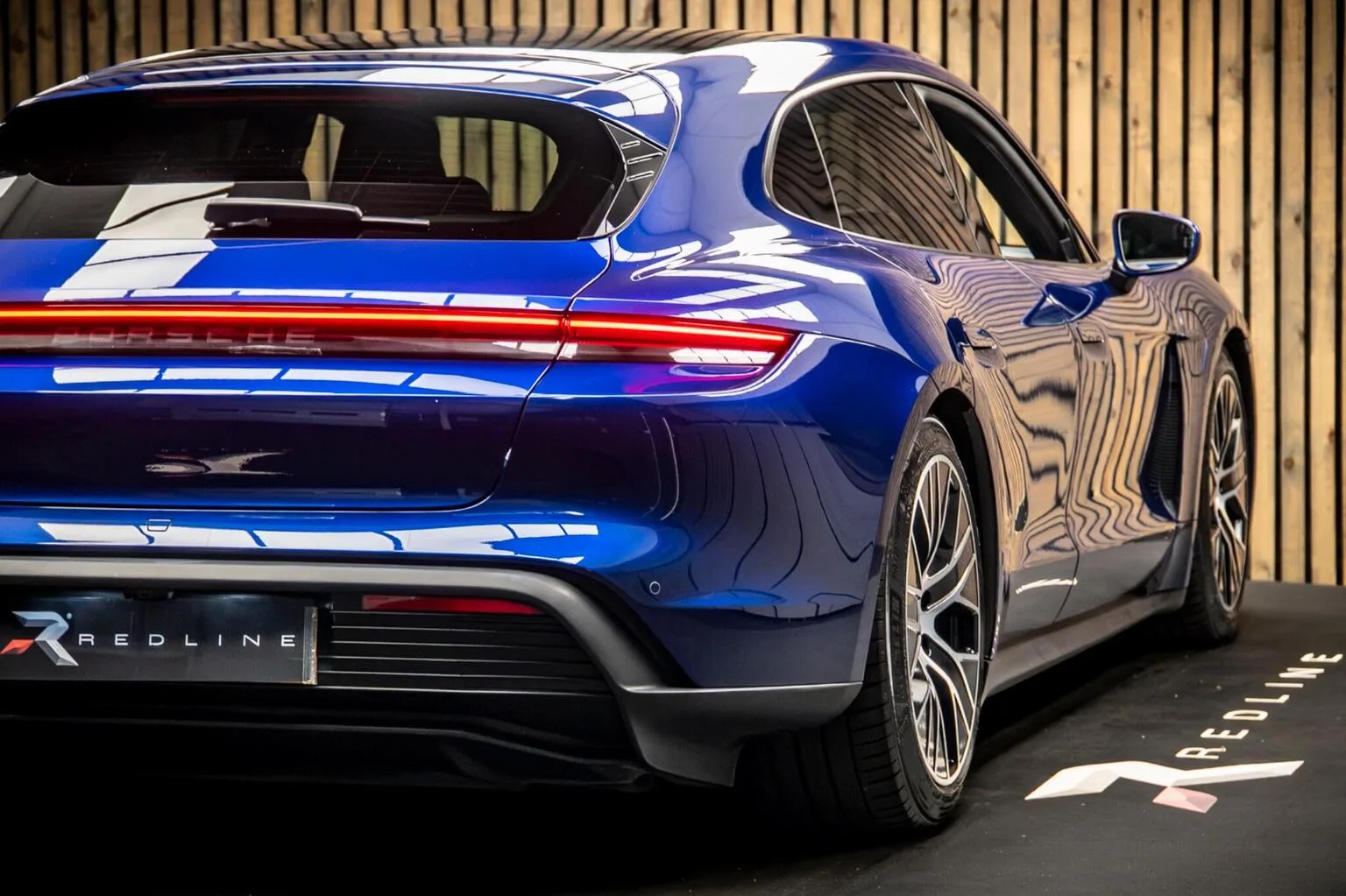 2025 Porsche Taycan Sport Turismo, 20/30
