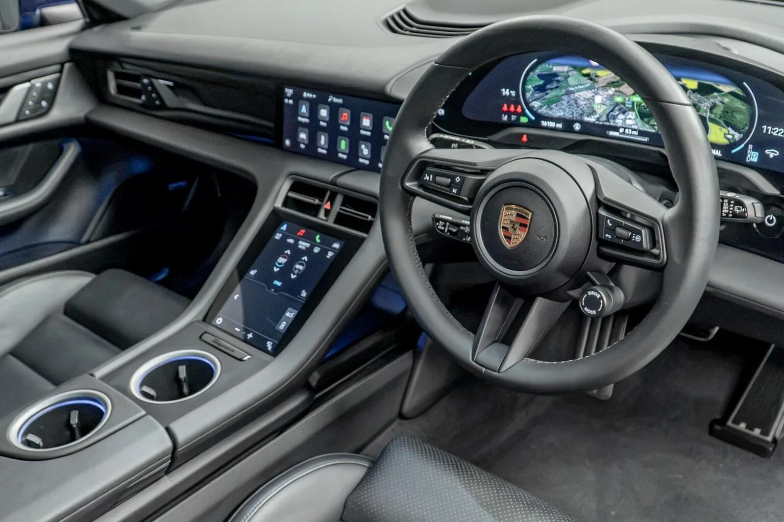 2025 Porsche Taycan Sport Turismo, 22/30