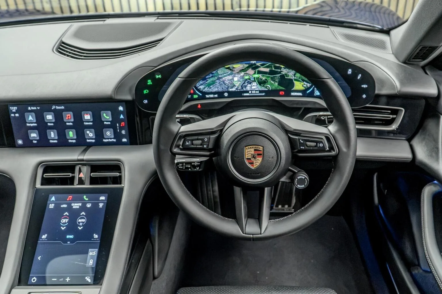 2025 Porsche Taycan Sport Turismo, 25/30