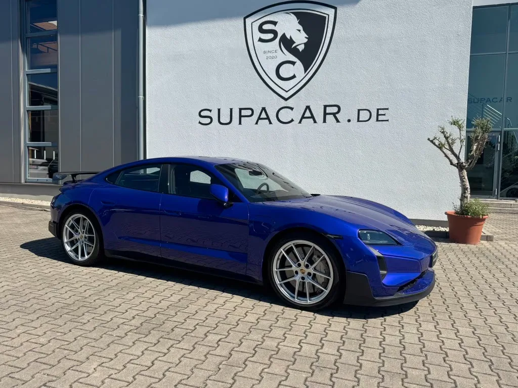 2025 Porsche Taycan Turbo GT, 2/30