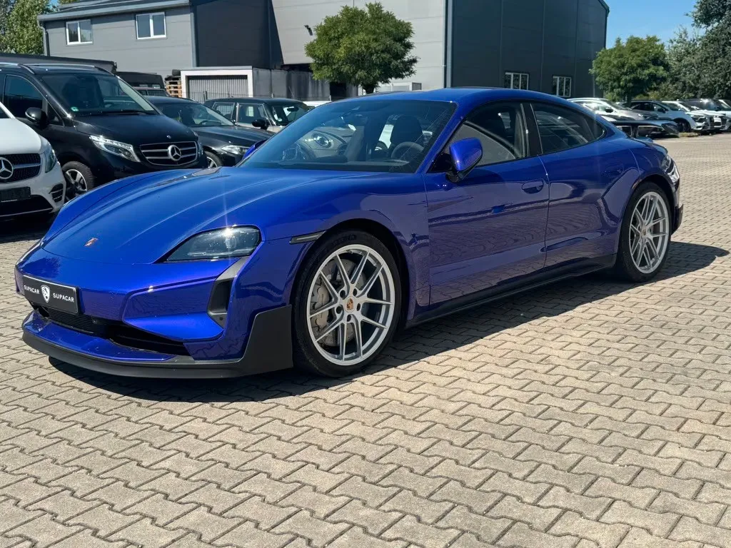 2025 Porsche Taycan Turbo GT, 8/30