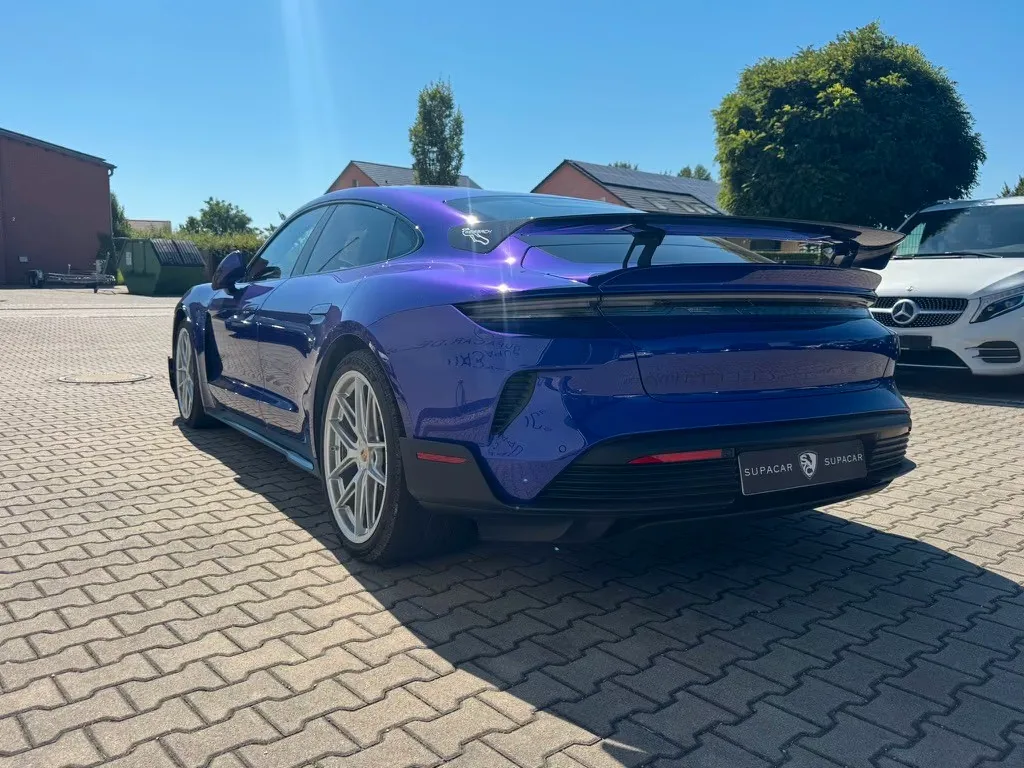 2025 Porsche Taycan Turbo GT, 11/30
