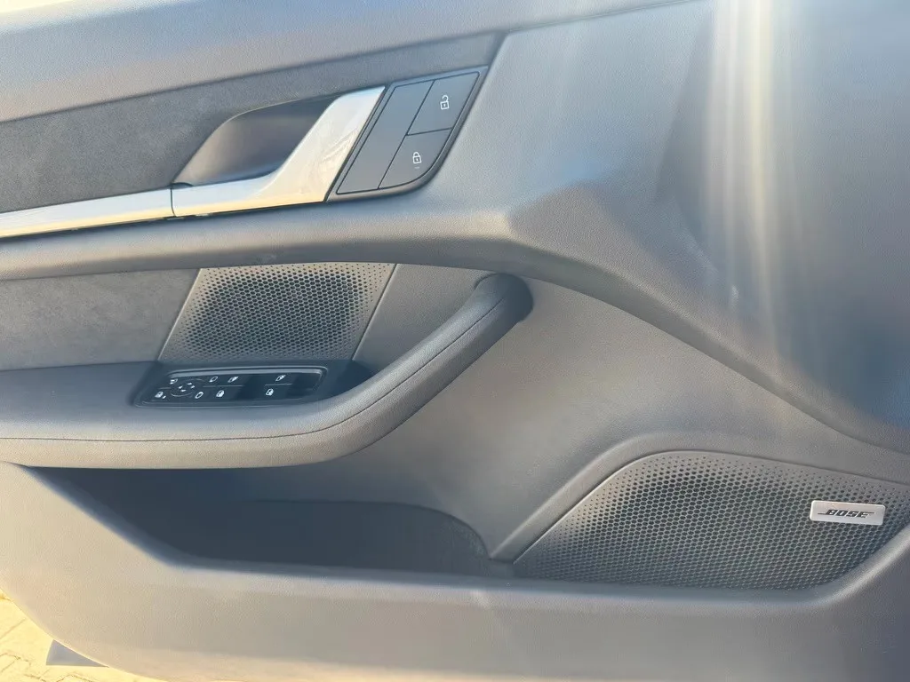 2025 Porsche Taycan Turbo GT, 26/30