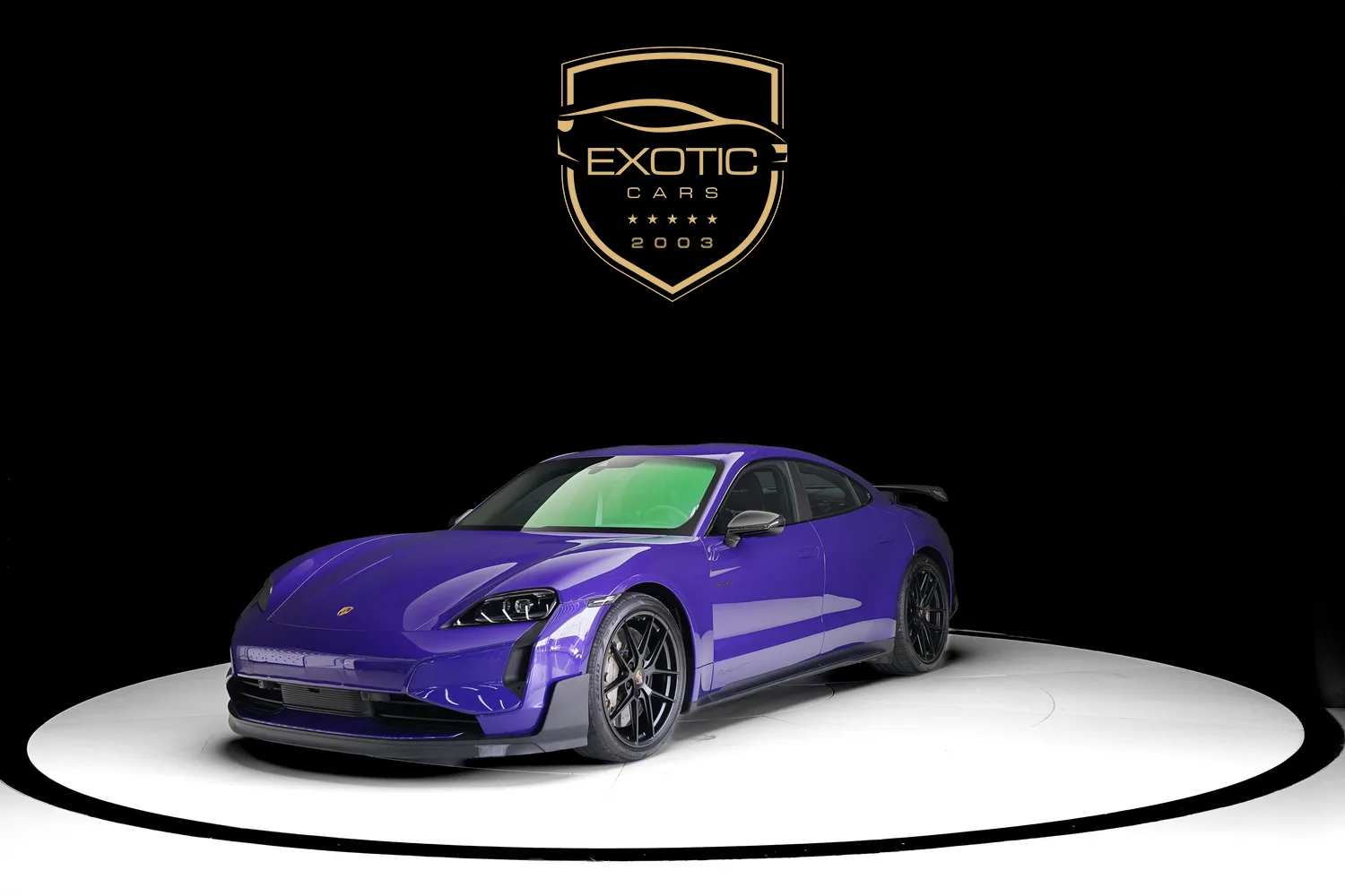 2025 Porsche Taycan Turbo GT proposta da un concessionario specializzato a Dubai, Emirati Arabi Uniti, foto principale