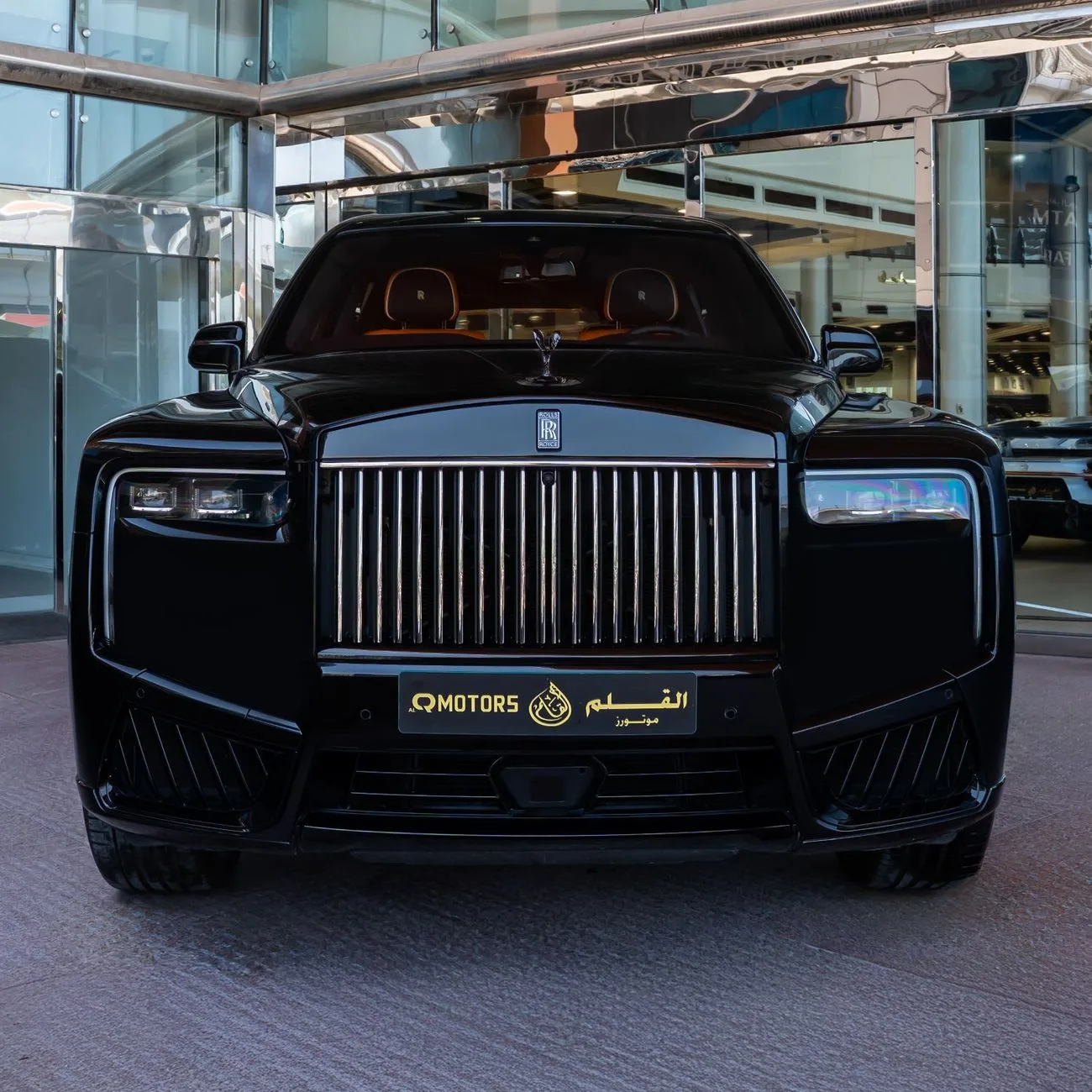 2025 Rolls-Royce Cullinan Black Badge angeboten von einem Fachhändler in Dubai, Vereinigte Arabische Emirate, Foto 5 von 20