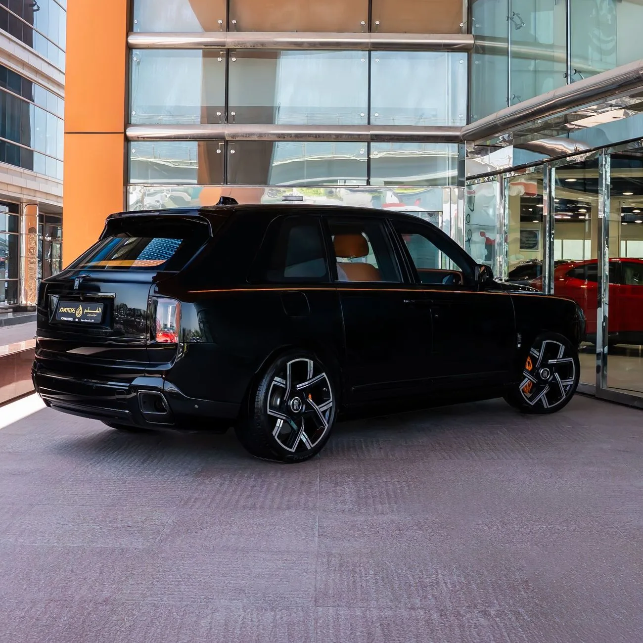 2025 Rolls-Royce Cullinan Black Badge angeboten von einem Fachhändler in Dubai, Vereinigte Arabische Emirate, Foto 6 von 20