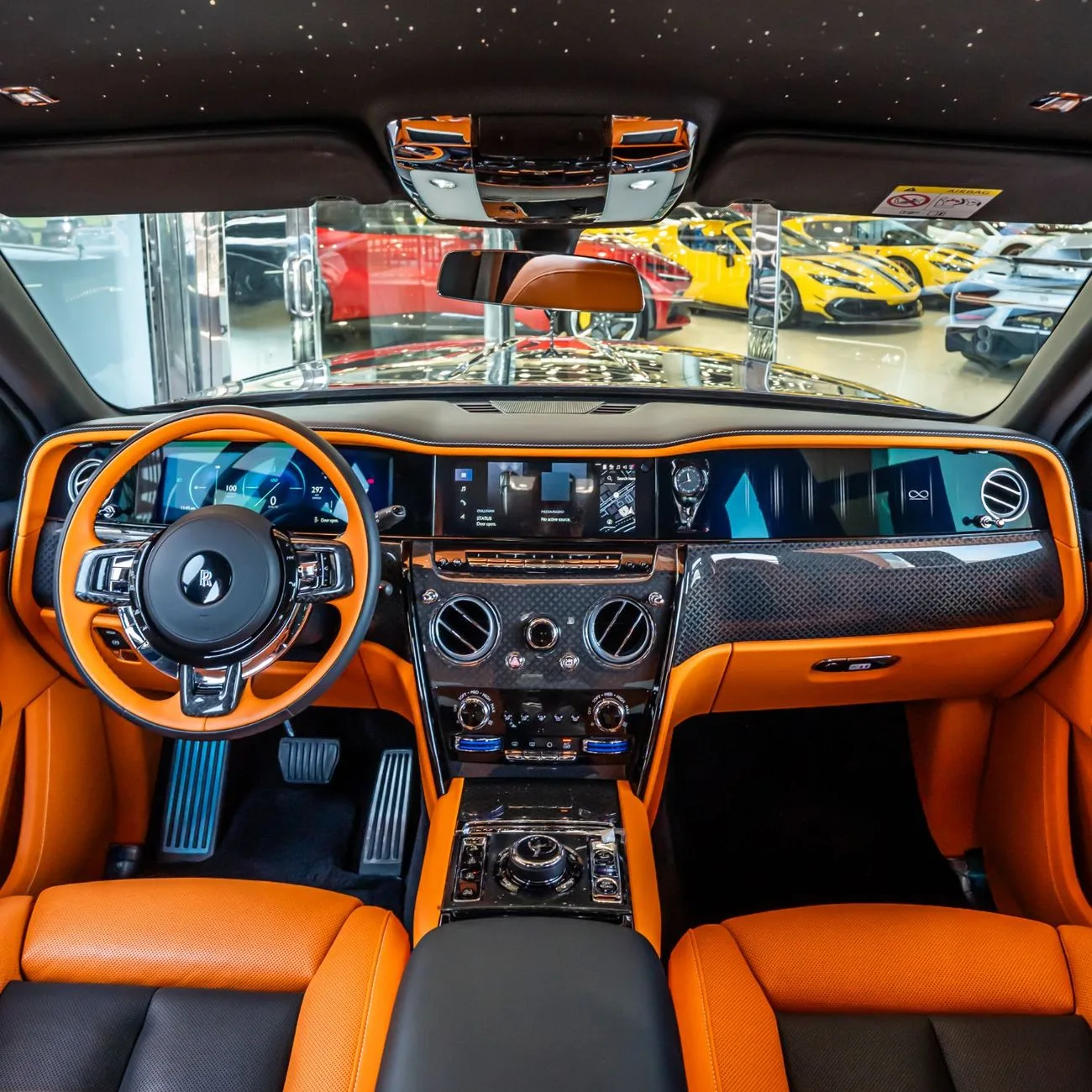 2025 Rolls-Royce Cullinan Black Badge angeboten von einem Fachhändler in Dubai, Vereinigte Arabische Emirate, Foto 20 von 20